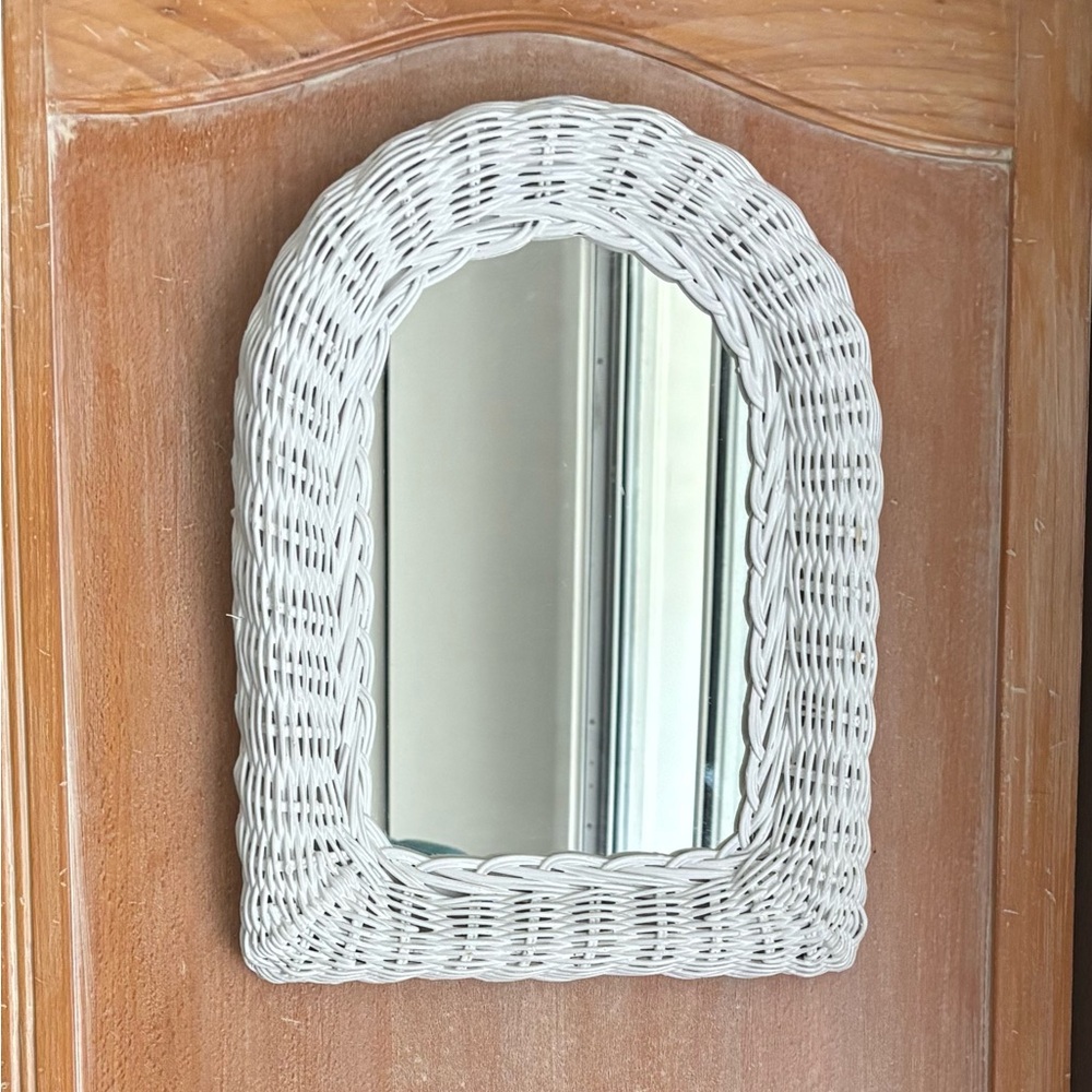 White Arched Wicker Mirror Wall Decor